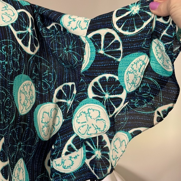 Apt. 9 Blouse V-Neck Front and Back Size XL - Picture 5 of 12